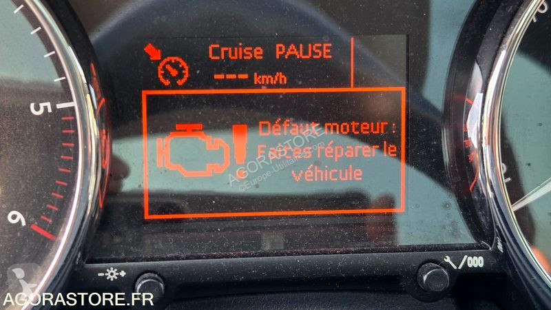 Samochód dostawczy Peugeot