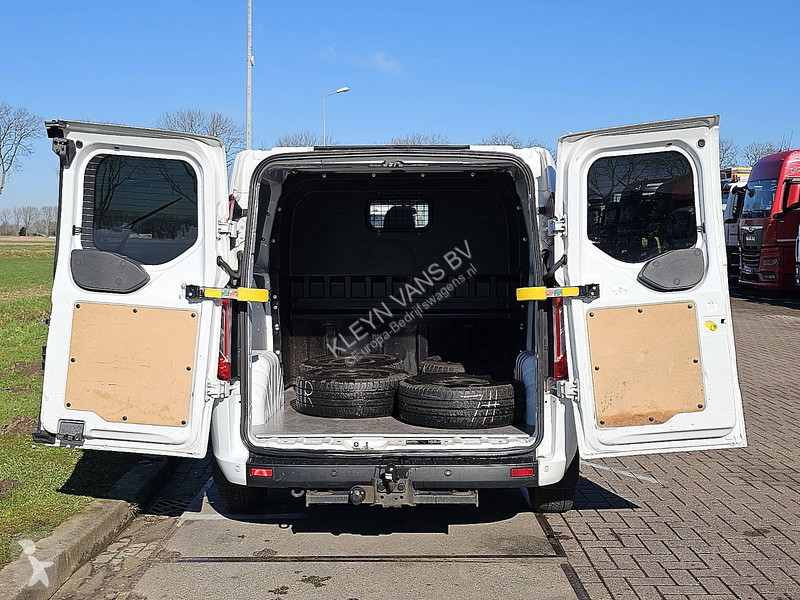 Autoutilitară Ford 2.0 L2H1 Dubbele Cabine