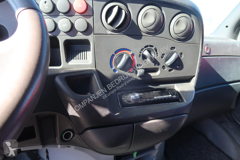 Furgoneta Iveco 2.3