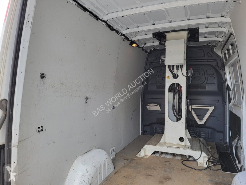 عربة نفعية Mercedes 314 CDI