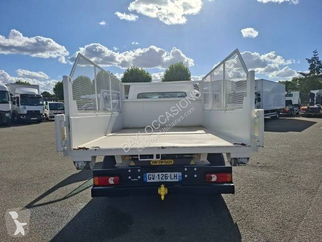 Véhicule utilitaire Renault 130.35
