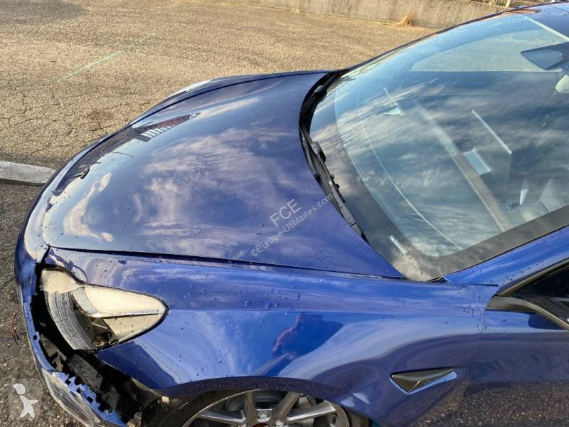 Véhicule utilitaire Tesla