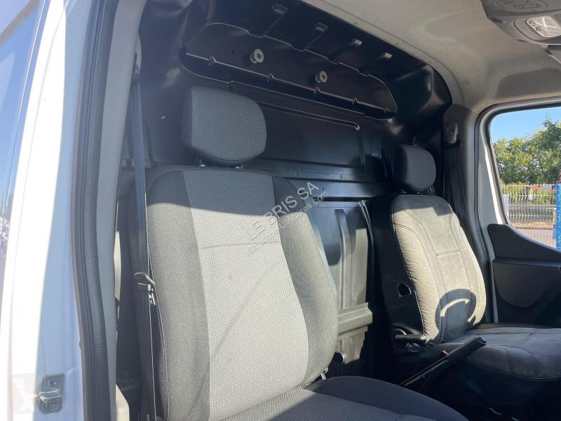 عربة نفعية Renault