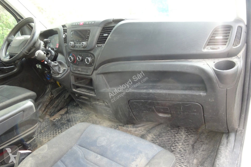Furgoneta Iveco 35C15
