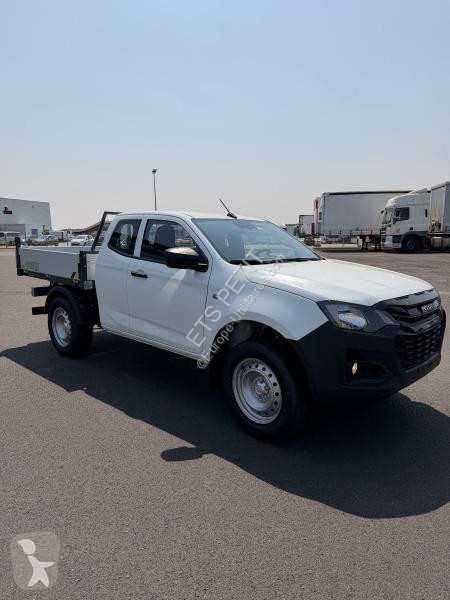 Véhicule utilitaire Isuzu 2.2L SPACE B-STRONG
