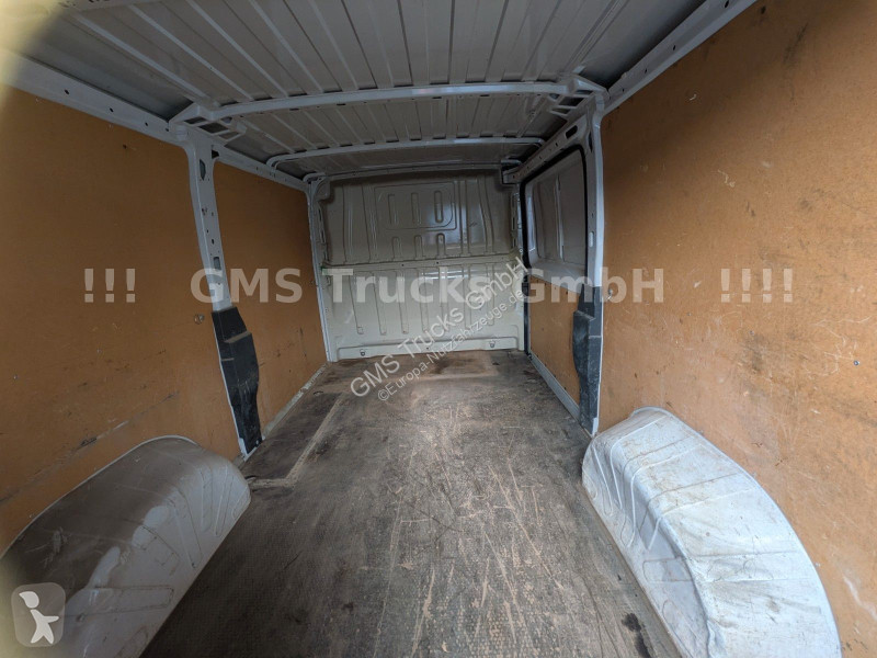 Véhicule utilitaire Fiat Multijet 130 / Nur...