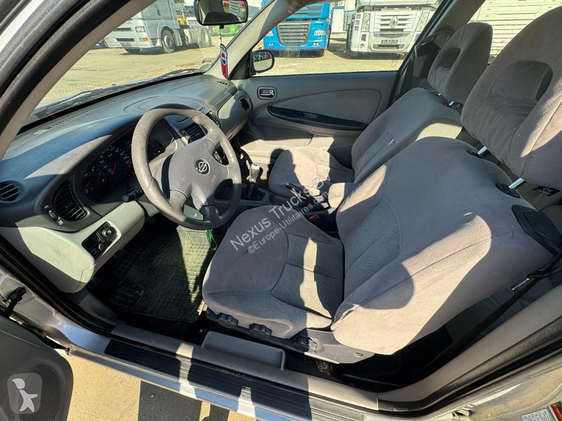 Véhicule utilitaire Nissan 1.5 (AIRCONDITIONING)