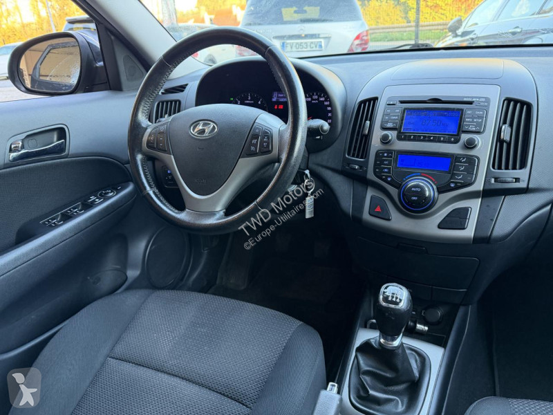 Véhicule utilitaire Hyundai i30 1.6 CRDi - 115...