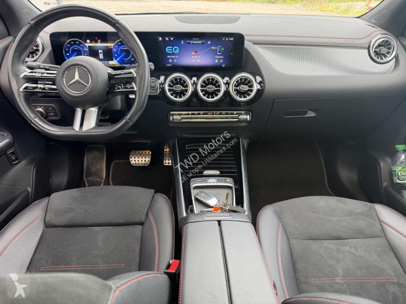Véhicule utilitaire Mercedes EQA 250 +  AMG Line
