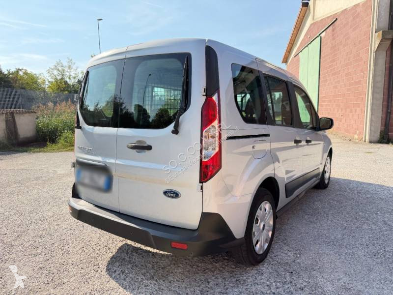 Véhicule utilitaire Ford