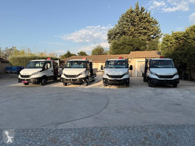 Véhicule utilitaire Iveco 35C16