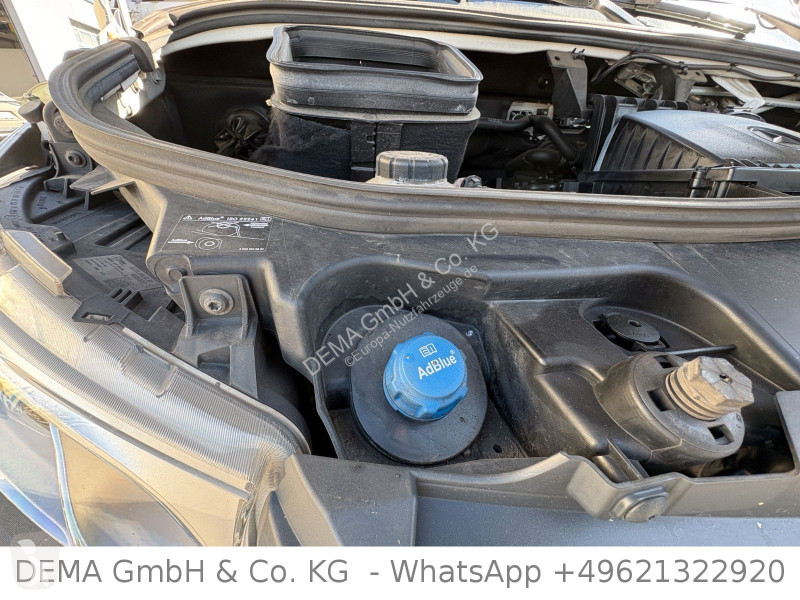 Véhicule utilitaire Mercedes...