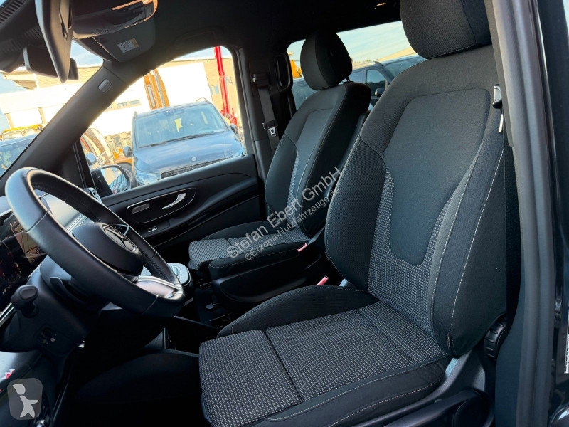 Véhicule utilitaire Mercedes V 300 d 4MATIC...