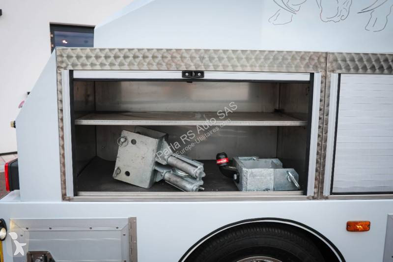 Véhicule utilitaire Iveco 70C17
