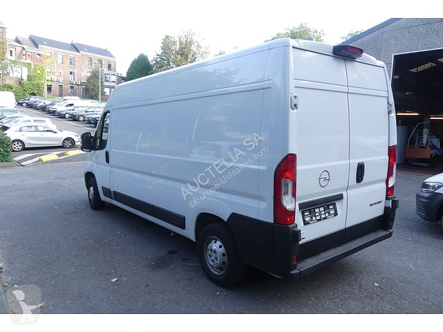 Véhicule utilitaire Opel
