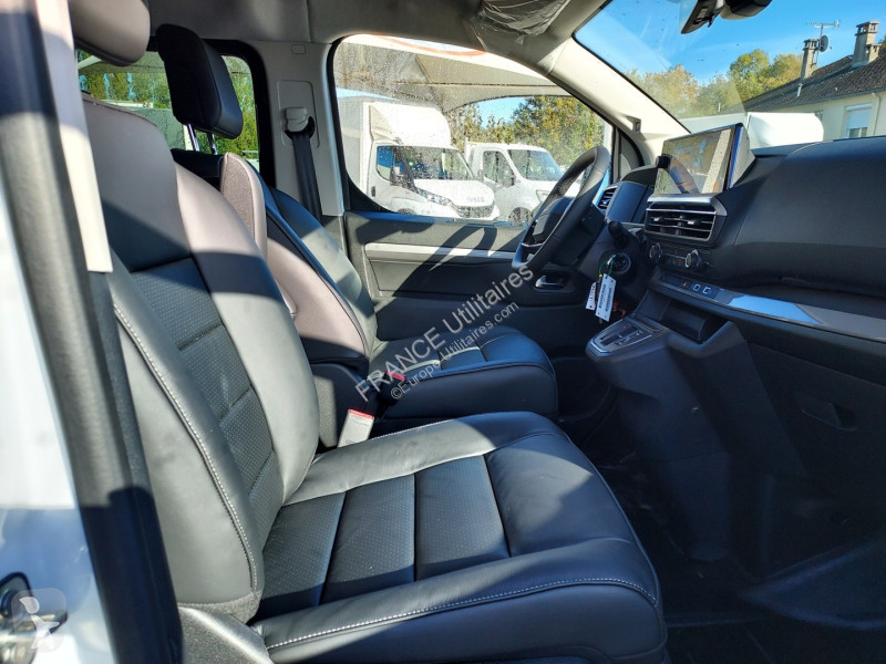 Fiat SCUDO FG BVA 5 PLACES XL 2.2 DIESEL 180CH...