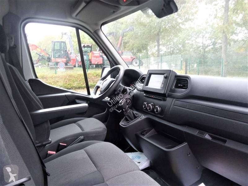 Véhicule utilitaire Renault F3500 L2H2 2.3 DCI...