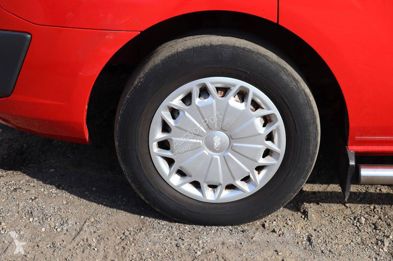 Véhicule utilitaire Ford