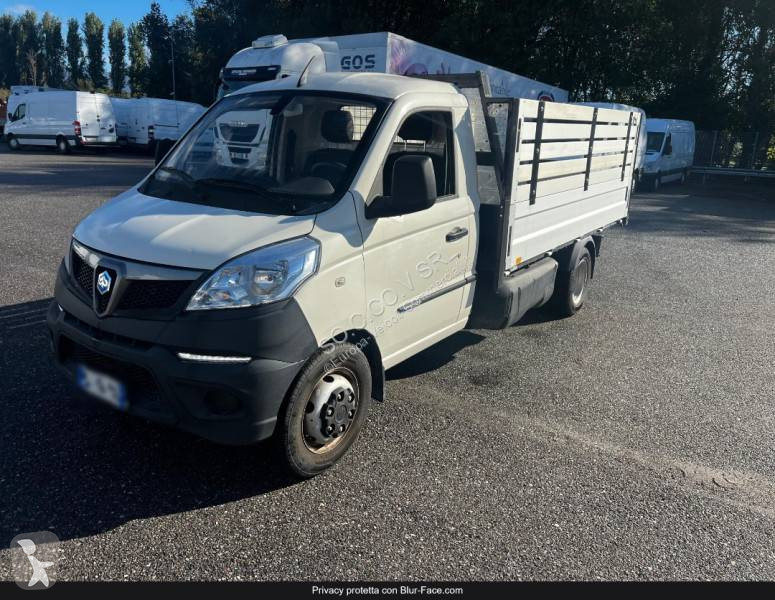 Véhicule utilitaire Piaggio NP6