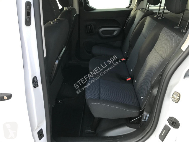 Véhicule utilitaire Fiat Doblo van d.cab XL 1.5...