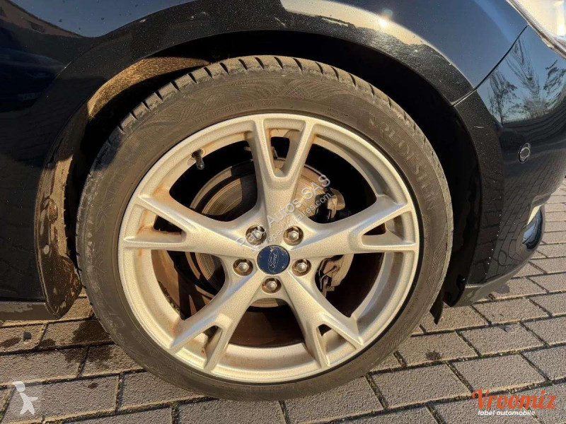 Véhicule utilitaire Ford