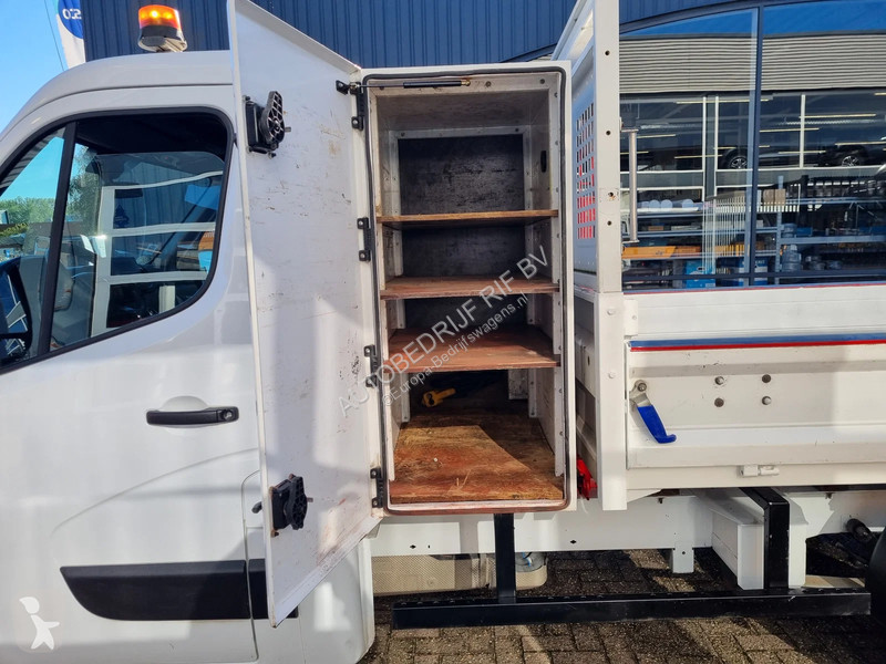 Véhicule utilitaire Renault 2.3 dci 146 pk...