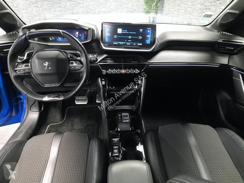 Véhicule utilitaire Peugeot 1.2i PureTech 12V -...