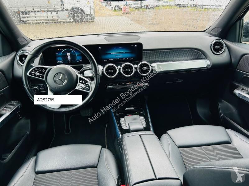 Véhicule utilitaire Mercedes GLB 200
