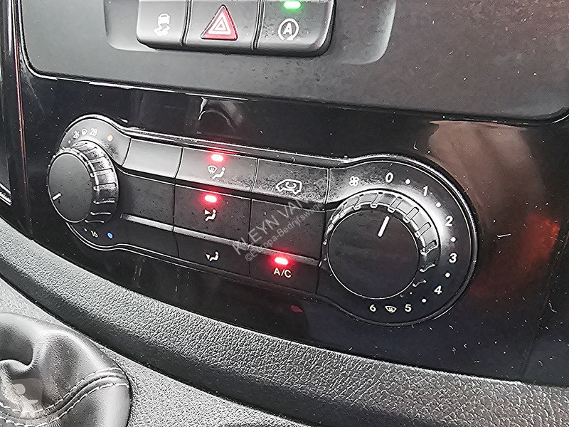 Véhicule utilitaire Mercedes 114 L2 Dubbele...