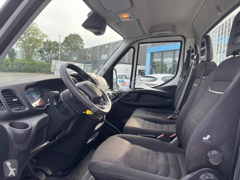 Iveco 35C14 van