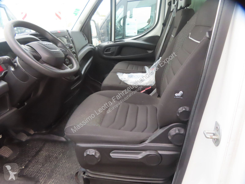 Užitkové vozidlo Iveco 35C16  3,0  Möbelkoffer...