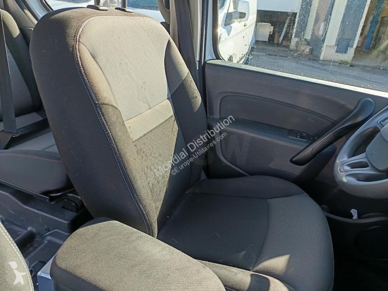 Véhicule utilitaire Renault TCE 115