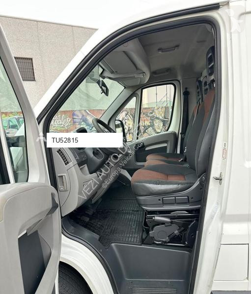 Véhicule utilitaire Fiat ducato