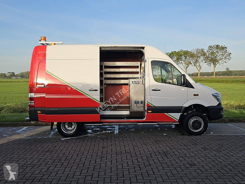 Véhicule utilitaire Mercedes 519 L2H2 V6 3.0...