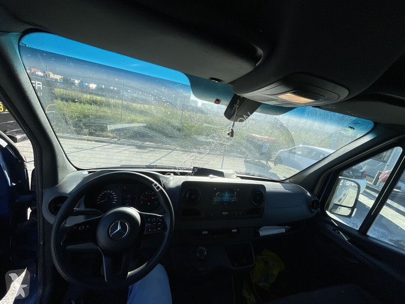 Véhicule utilitaire Mercedes 311 CDI