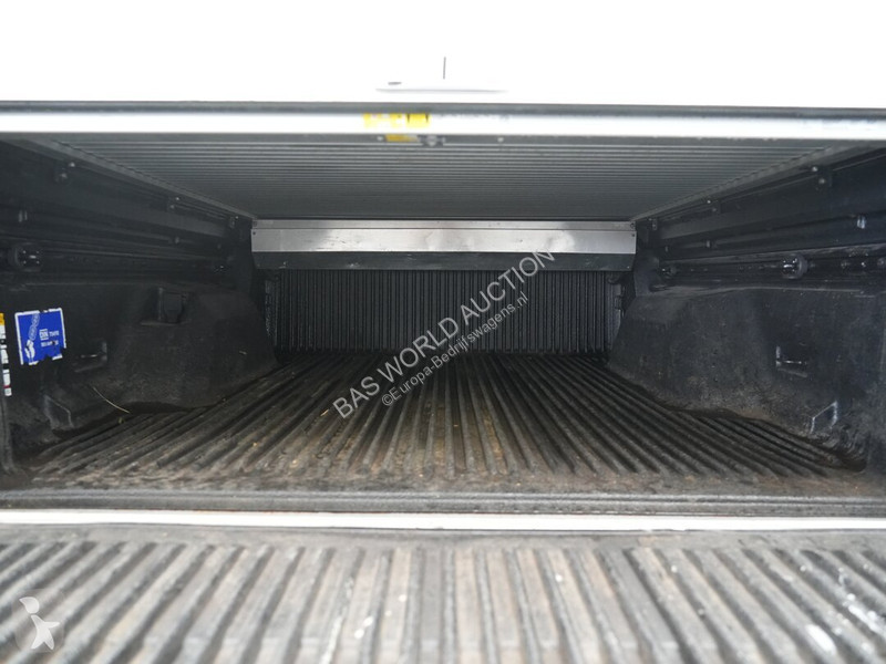 Véhicule utilitaire Ford 210pk