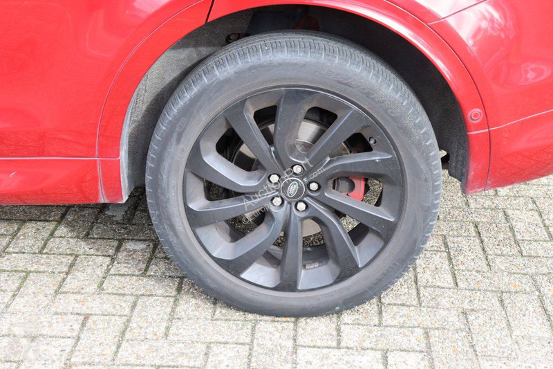 Véhicule utilitaire Land Rover D180 Sport