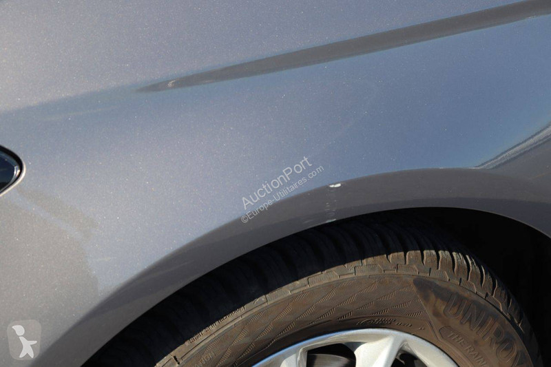 Véhicule utilitaire Ford