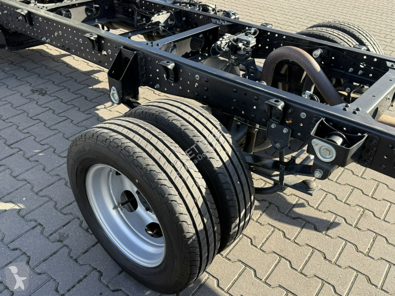 Véhicule utilitaire Mitsubishi Fuso