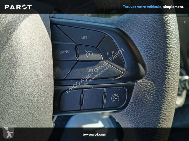 Véhicule utilitaire Iveco 35C16H empattement...