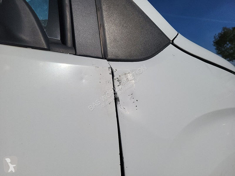 Véhicule utilitaire Peugeot 76pk