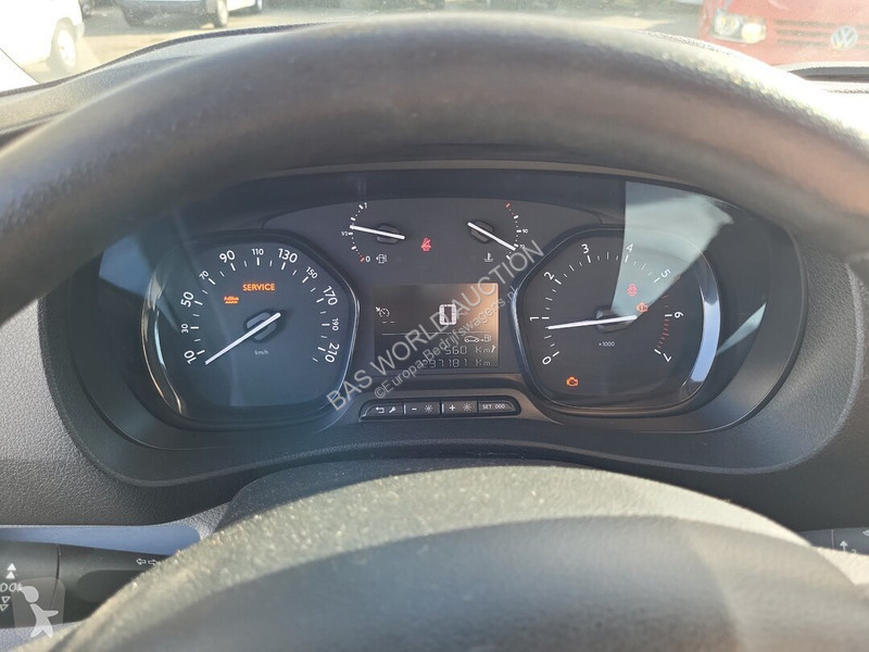 Véhicule utilitaire Peugeot 120pk
