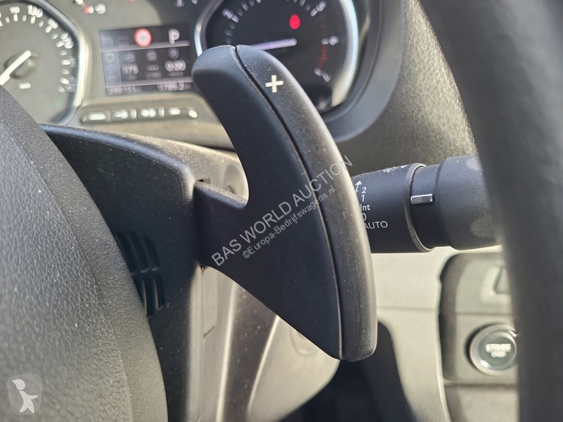 Véhicule utilitaire Peugeot 177pk