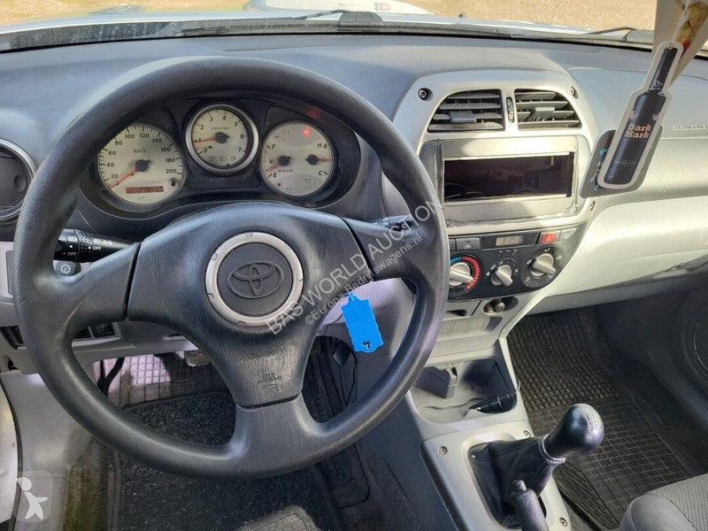 Véhicule utilitaire Toyota RAV 116pk RAV4