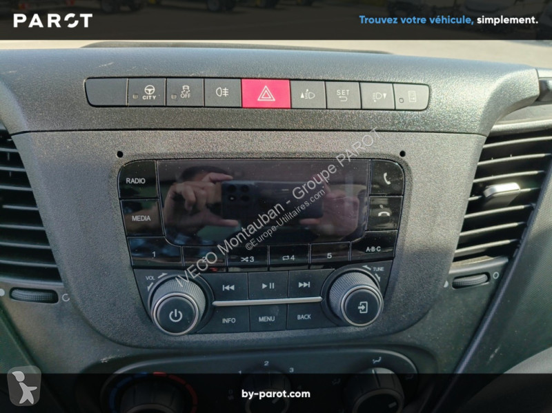 Véhicule utilitaire Iveco 35C16H3.0 empattement...
