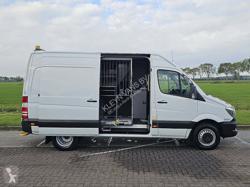 Véhicule utilitaire Mercedes 519 L2H2 N1 V6...