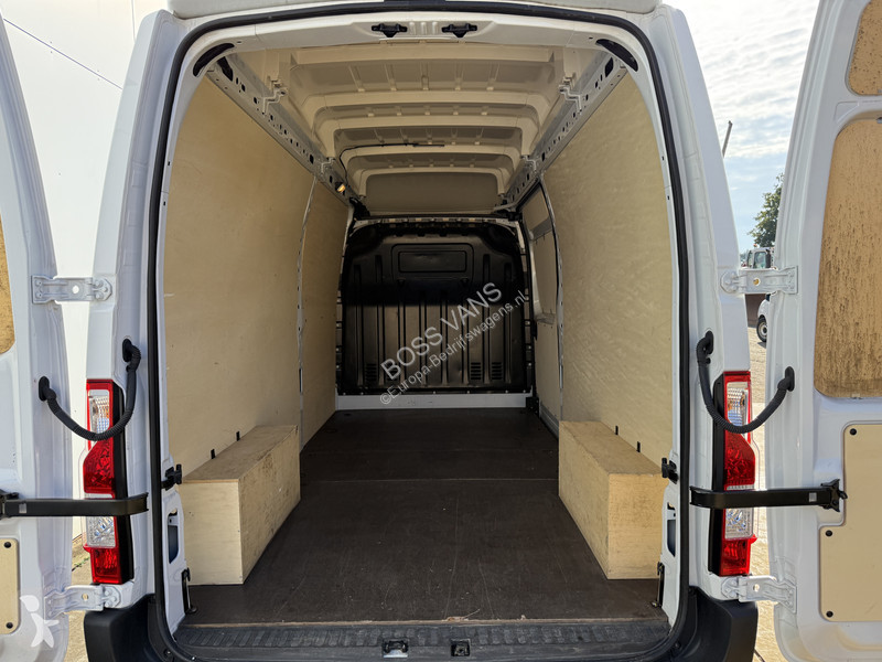 Furgoneta Renault 2.3DCi 135PK L3H3 LED Cruise...