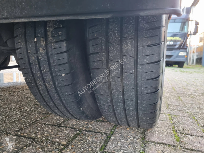 Iveco 35C11 Bakwagen Laadklep 22m3 2.48 hoog van