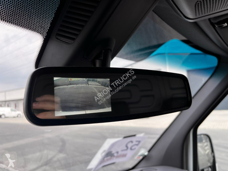 عربة نفعية Mercedes e L2H2...