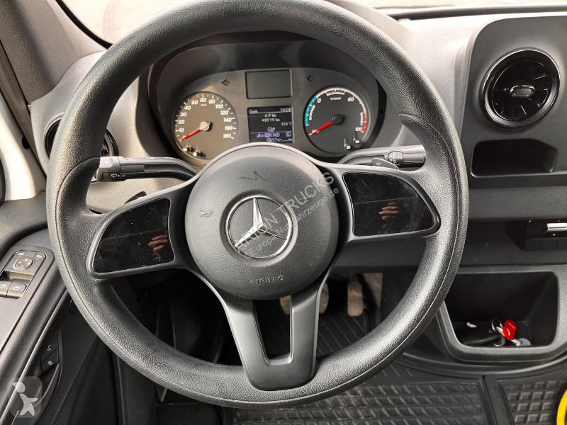 عربة نفعية Mercedes e L2H2...